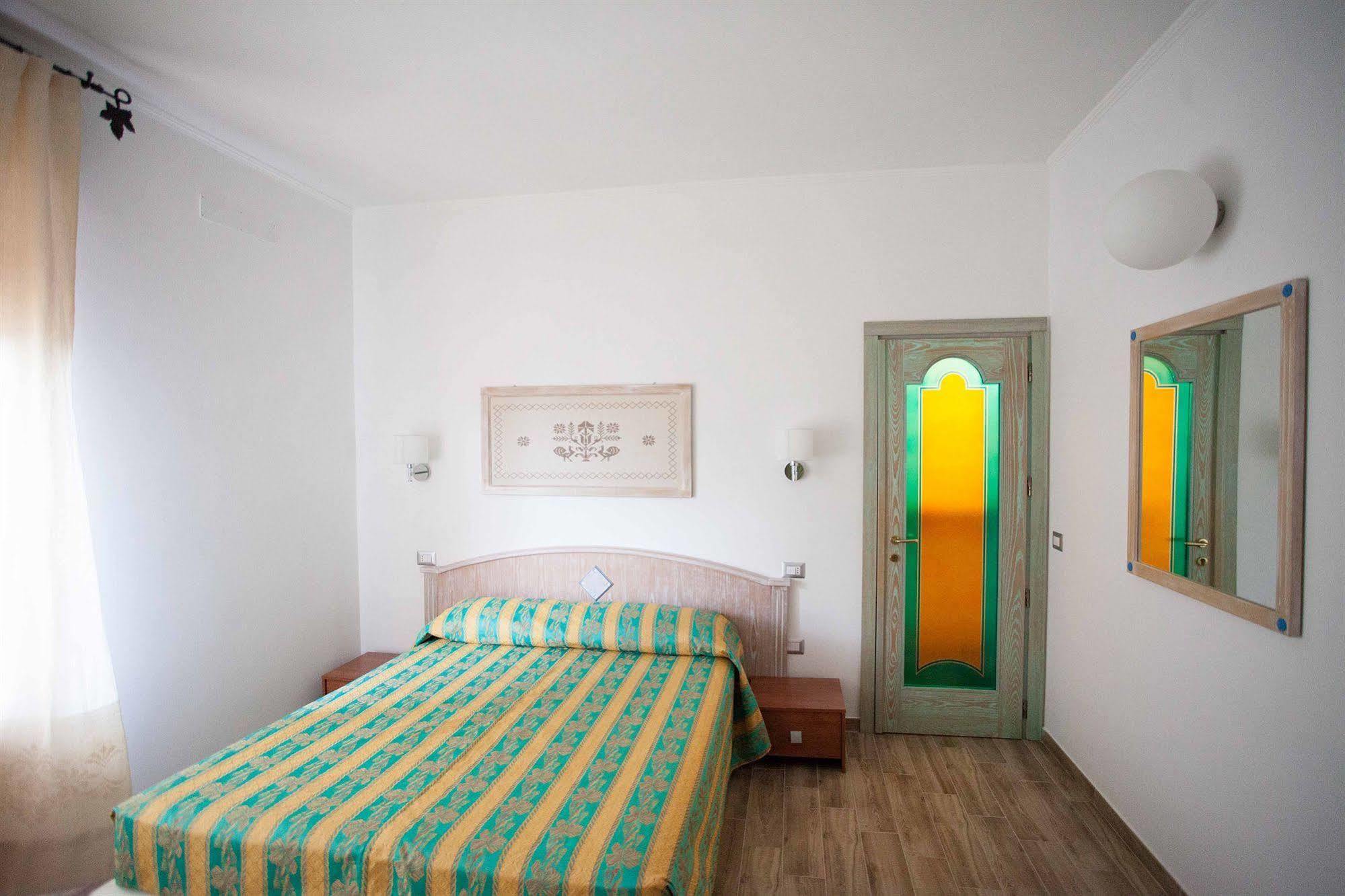 Locanda Degli Artisti Tortolì Εξωτερικό φωτογραφία