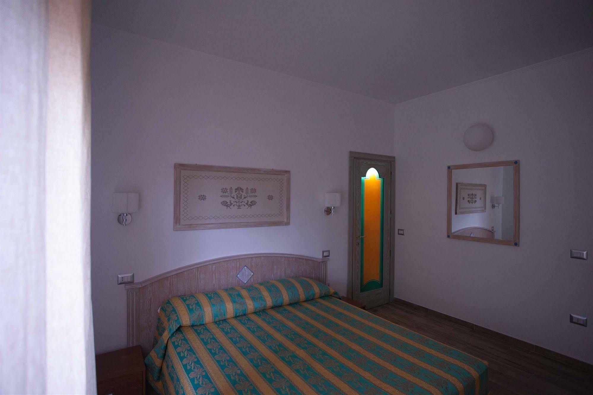 Locanda Degli Artisti Tortolì Εξωτερικό φωτογραφία