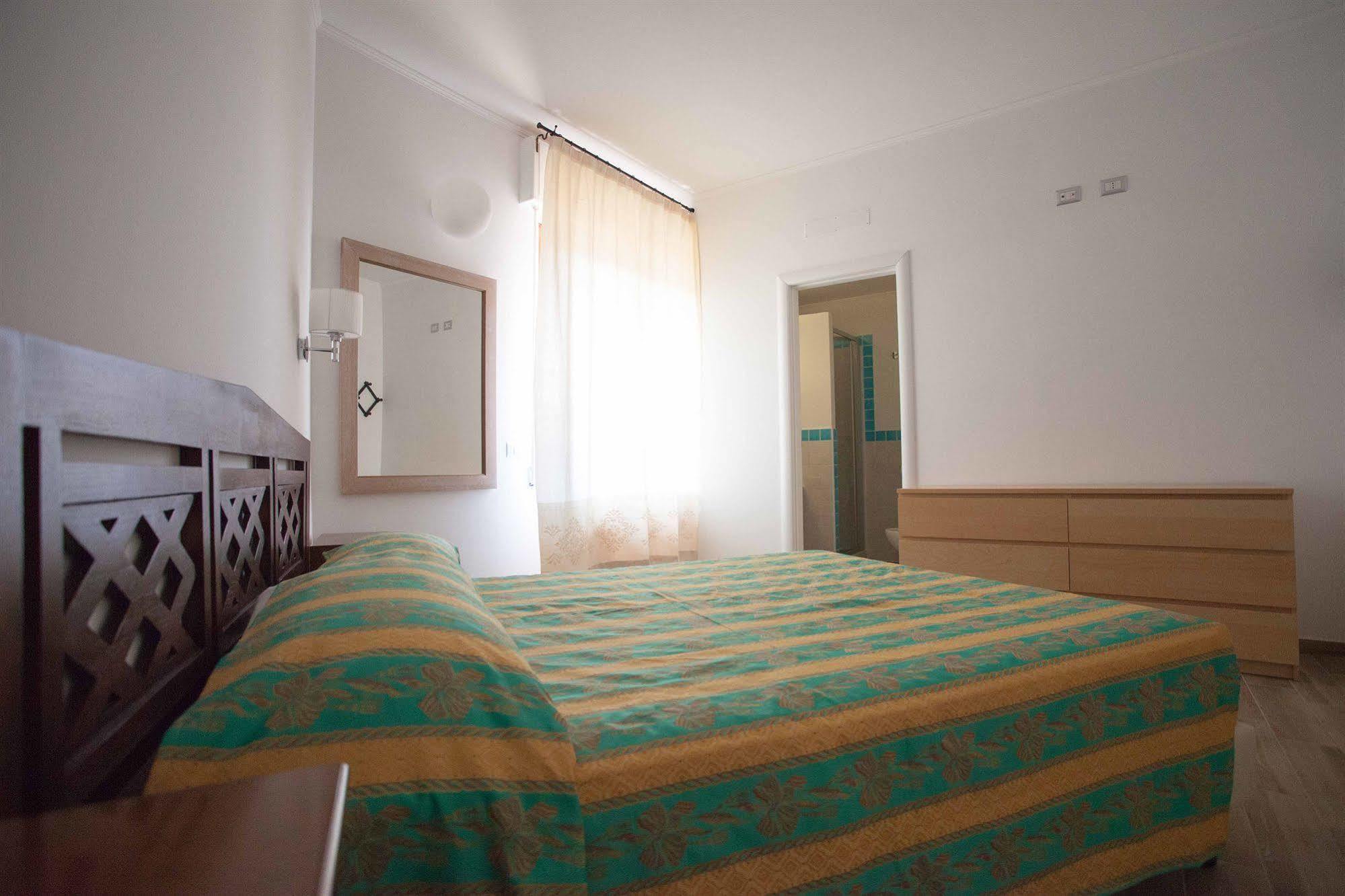 Locanda Degli Artisti Tortolì Εξωτερικό φωτογραφία